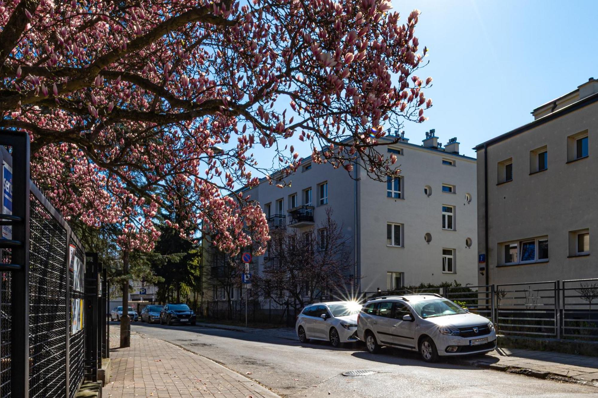 Superapart Genewska 3 Warschau Exterior foto